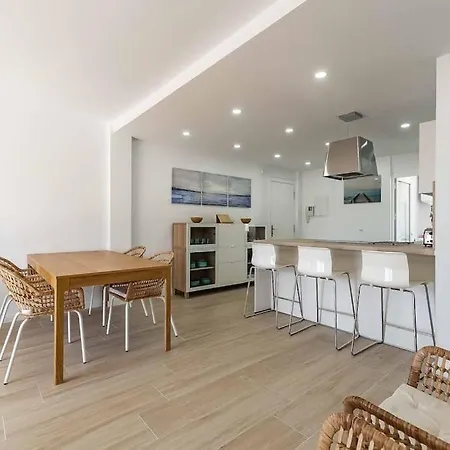 117-modern In The Heart Of Fuengirola!